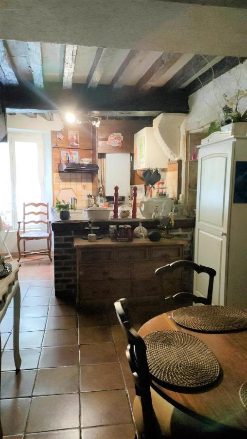 Appartement Le Cloitre à Dole Extérieur photo