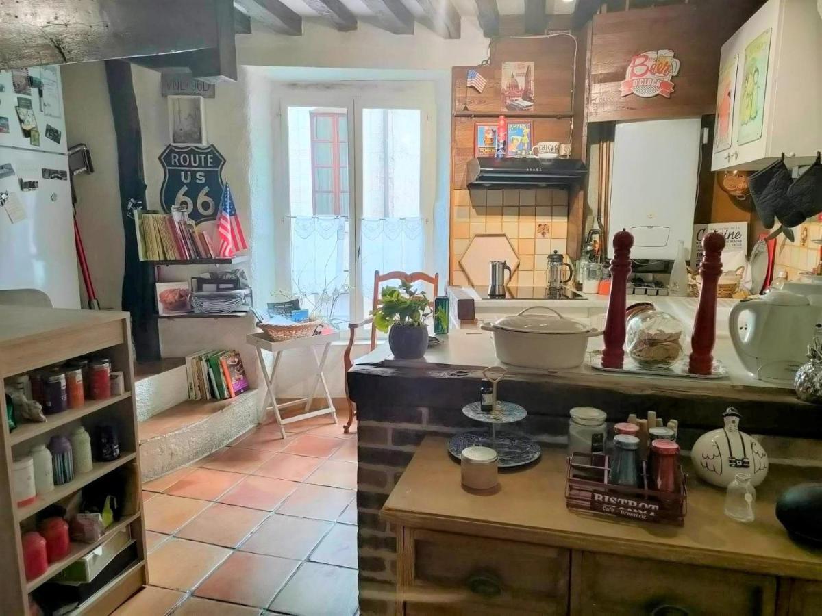 Appartement Le Cloitre à Dole Extérieur photo